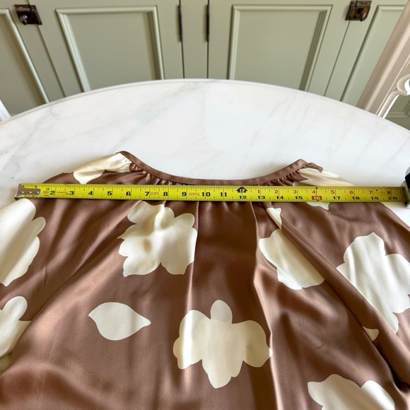 Theory Floral Print Silk Top Camel Sz S - Picture 9 of 11